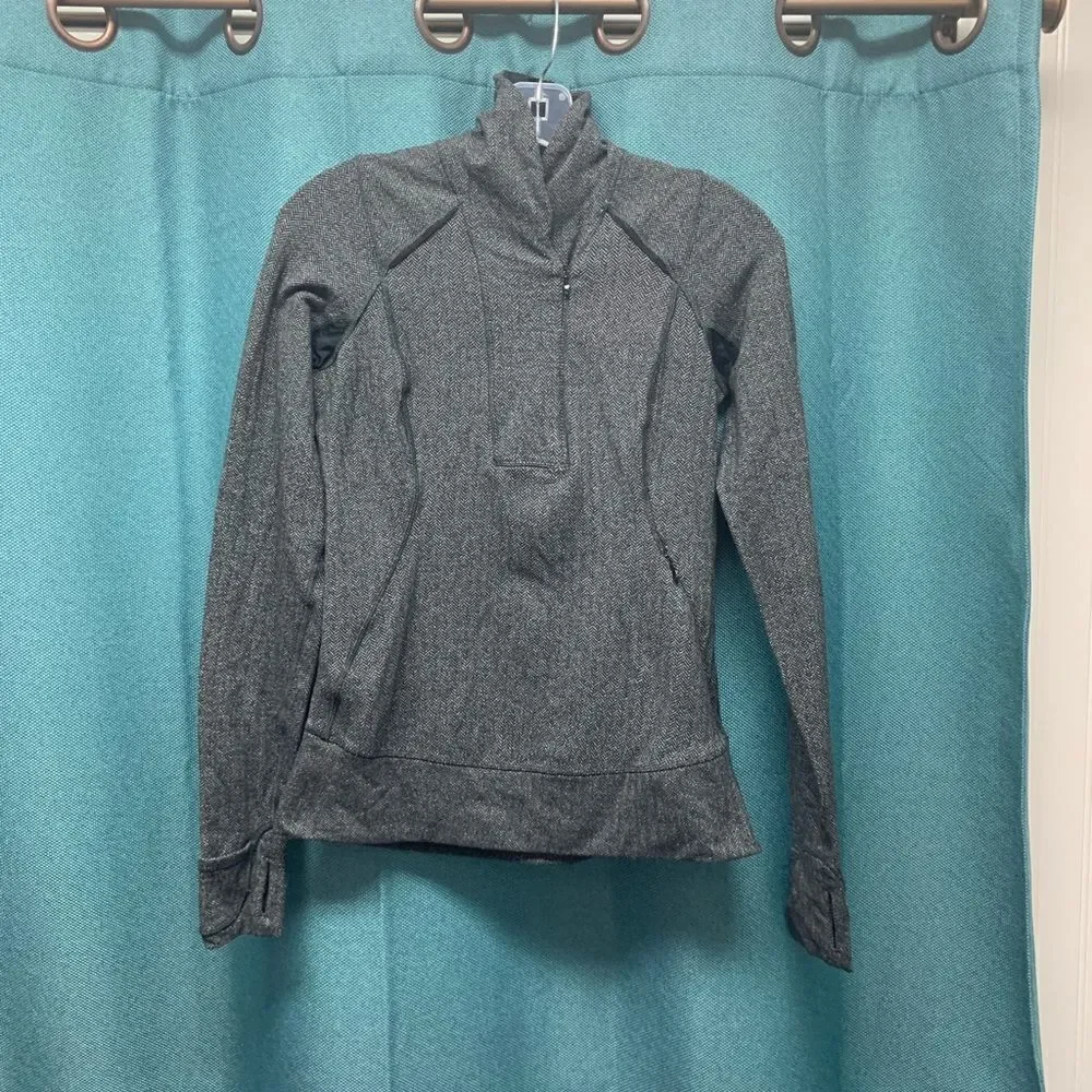 Lululemon Think Fast Pullover in Heathered Herringbone Black Size 4